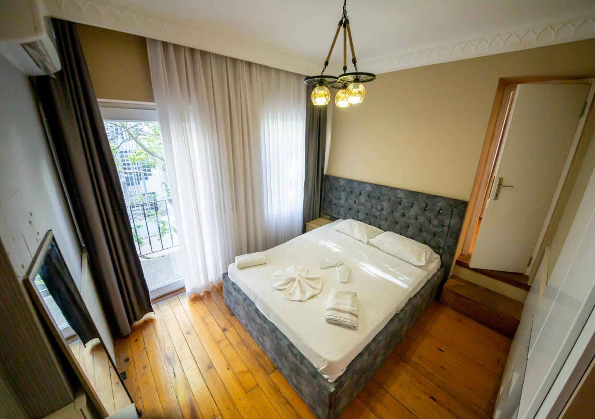 Royal Garden Suite And Hotel Istanbul Exterior foto